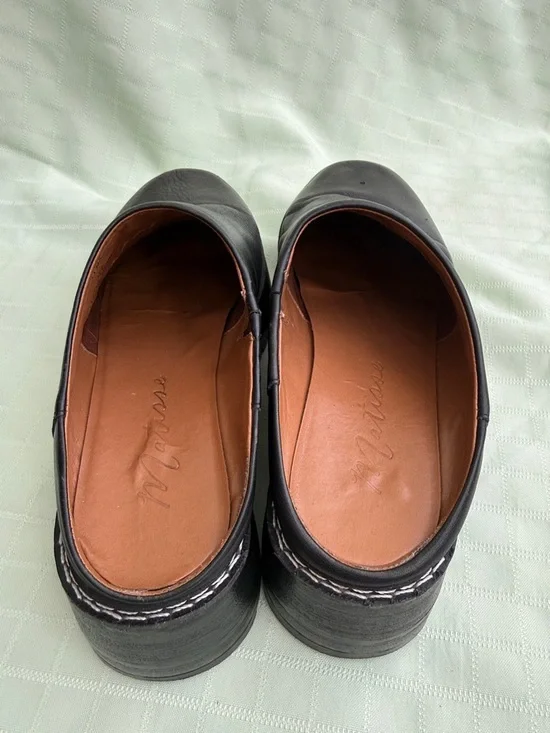 Black Matisse Leather Slip-On Clog - Picture 5 of 8